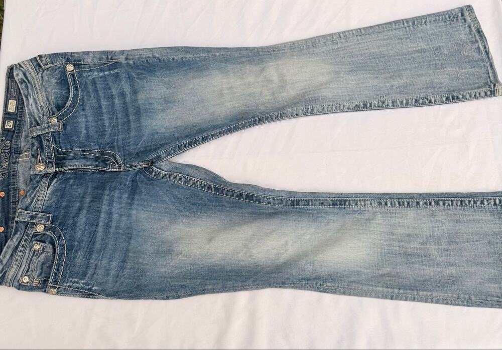Miss Me Women's Boot Cut Jeans, Size 29, Embroidered Rhinestone, Low Rise, 29